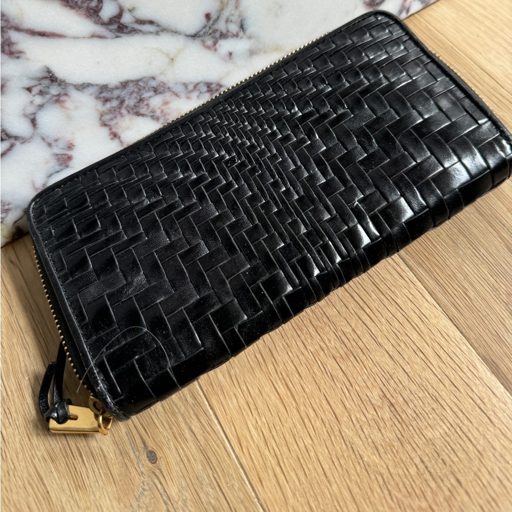 New black woven leather Cole Haan wallet